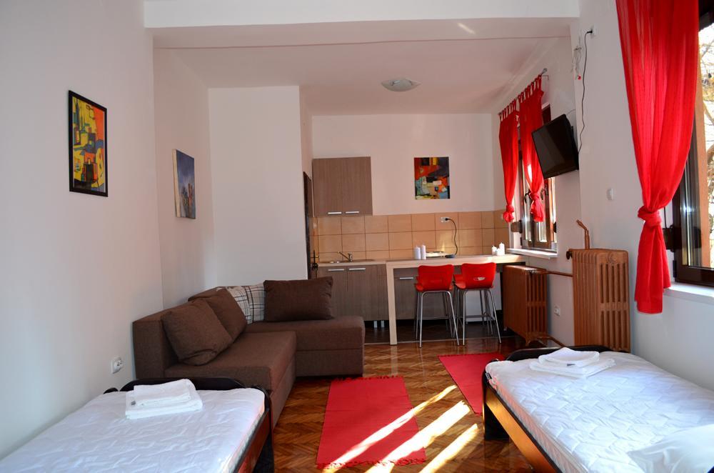 Apartmants Night Lux Ni Стая снимка