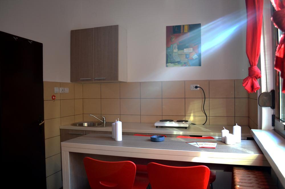 Apartmants Night Lux Ni Стая снимка